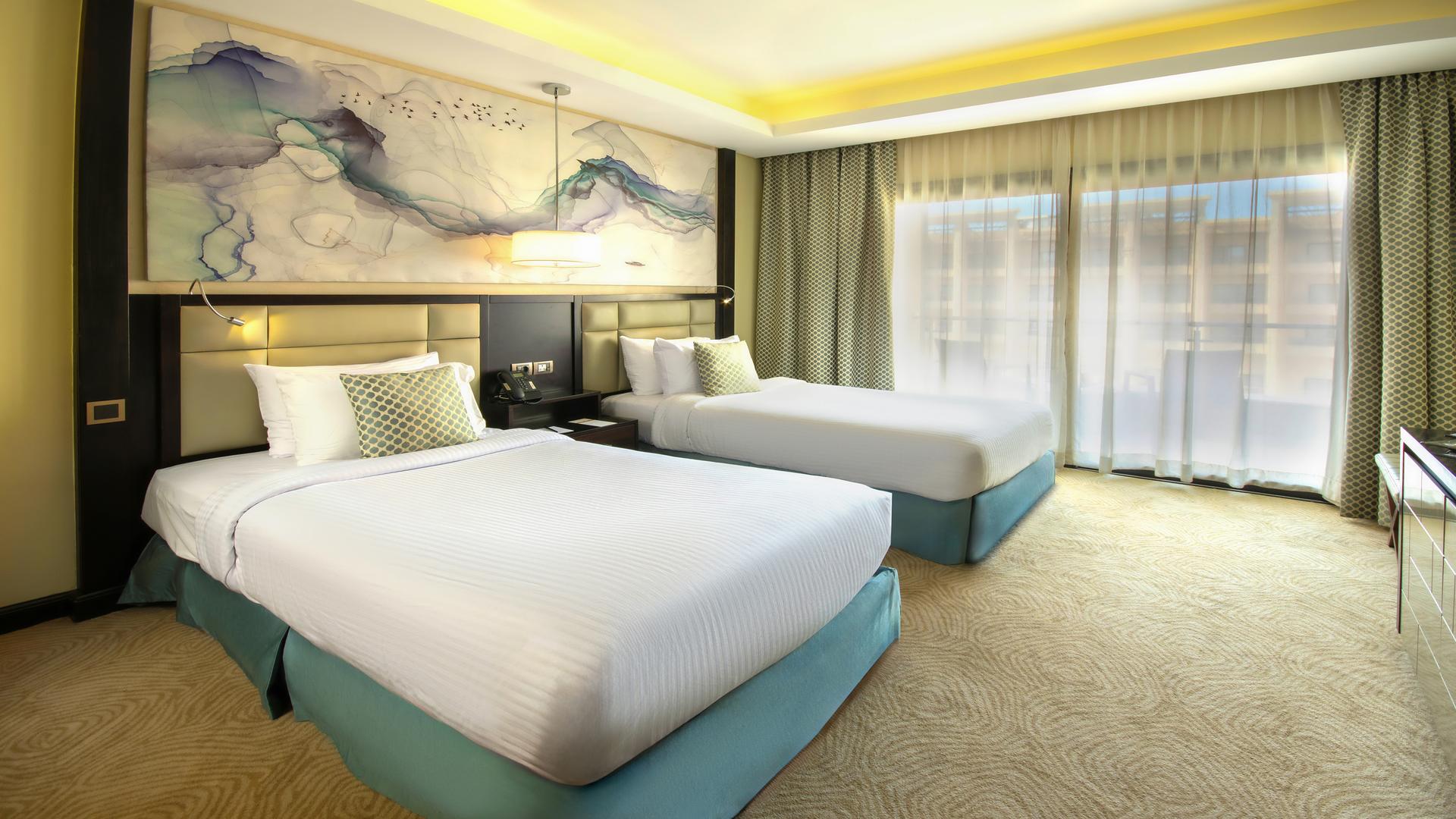 Deluxe Room Pool View Room Image