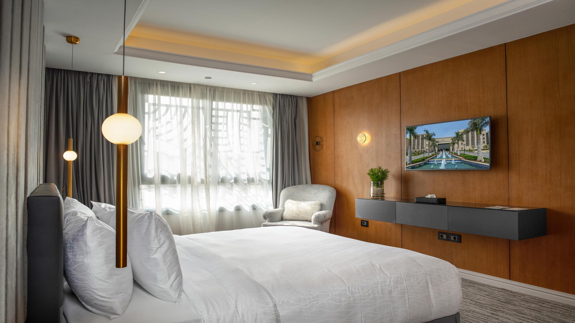 Ambassador Suite Room Image