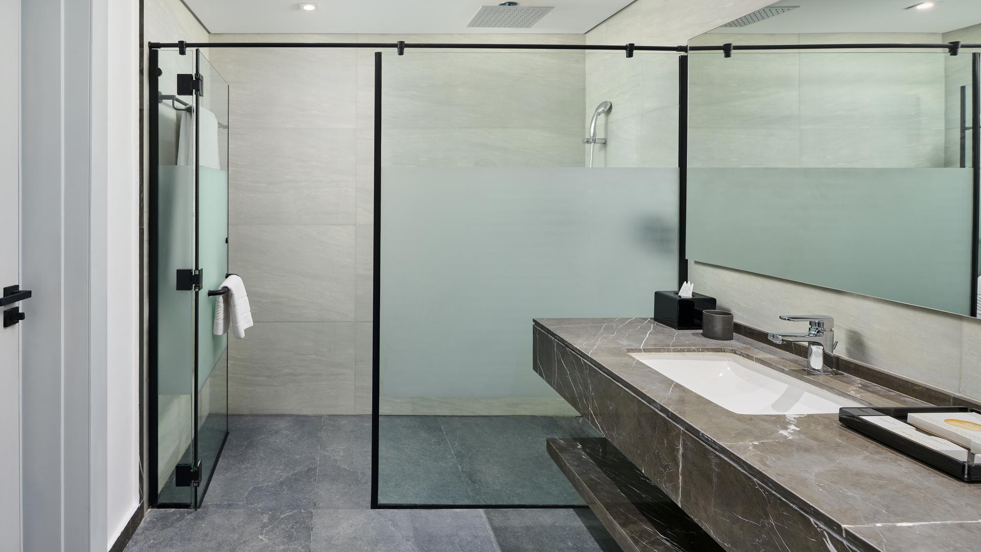 Smart Junior Suite Room Image